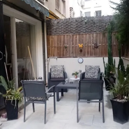 Centre Superb Flat With Terrace And Parking *